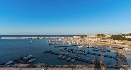 Villa 'Camilla A Otranto' with Private Pool, Private Garden and Air Conditioning