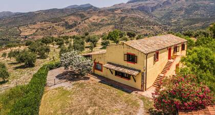 3 bedroom beautiful apartment in Collesano (PA)
