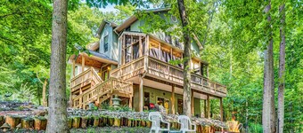 O`Neill`s Getaway - Sleeps 14! Pet-Friendly - Meditation Garden - Pool Table