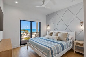 5 bedrooms, iron/ironing board, free WiFi, bed sheets - Dolce Vita: Amazing Rooftop Experience, Views, Pool, Spa by Anna Maria Life Vacation Rentals (Anna Maria)