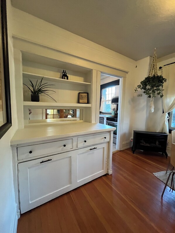 Interior - Stylish 1BR condo in historic building- premium location in Nob Hill NW Alphabet (Portland)