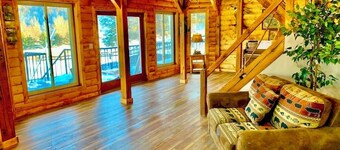 Yellow River Lodge 6-bedroom cabin w/Pool &Hot Tub & Pool Table