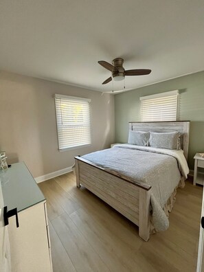 3 bedrooms, iron/ironing board, WiFi