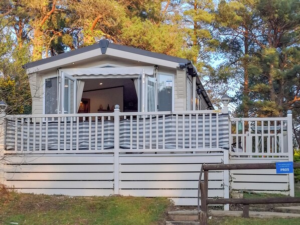 Exterior detail - 2 bedroom accommodation in Poole (Poole)