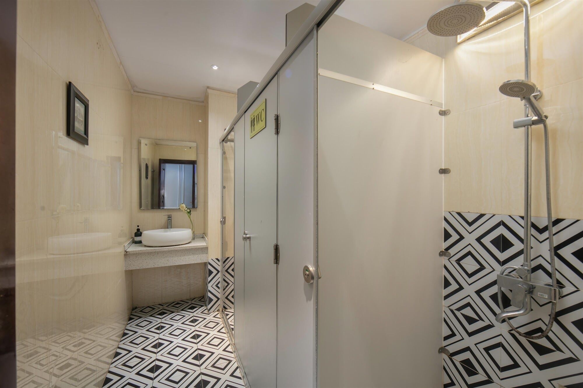 Photo - Hanoi Traveller House