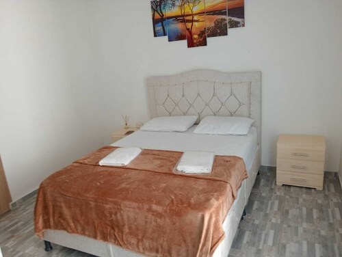 Beautiful Villavo apartment with an elegant, sober and modern family atmosphere.