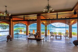 Interior - FLY Mansion (Ribeirão da Ilha Florianópolis)