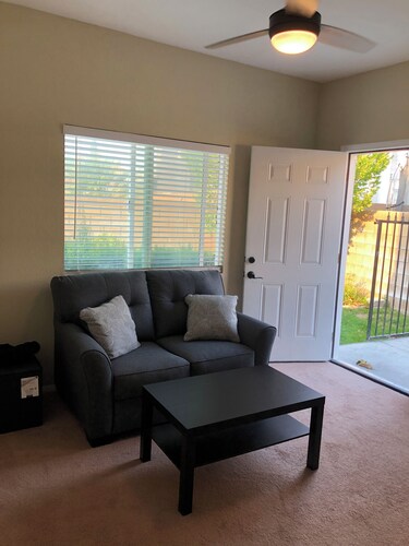 Cozy 1-bedroom with AC and WiFi in charming Lancaster.