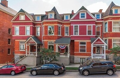 Spacious 4-bedroom 19th Century home in historic downtown Maysville!