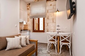 Televisie, boeken en een stereo