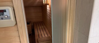 The Secret Sauna Nest