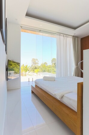 2 soverom, safe på rommet, skrivebord og strykejern/-brett