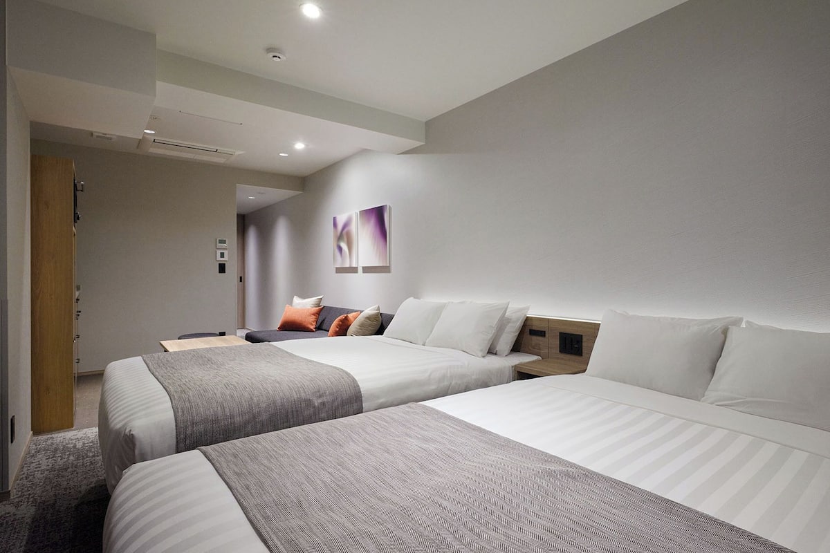 In-room safe, iron/ironing board, free WiFi, bed sheets