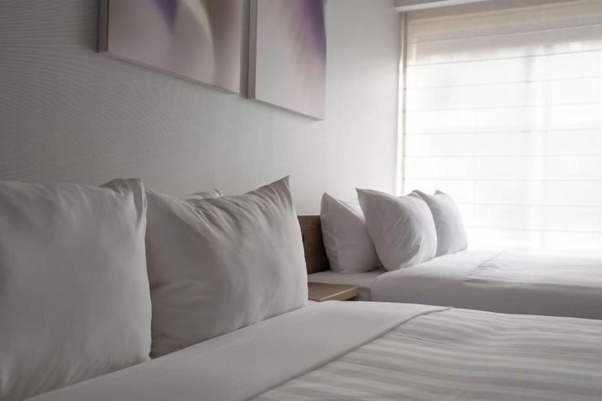 In-room safe, iron/ironing board, WiFi (free), bed sheets
