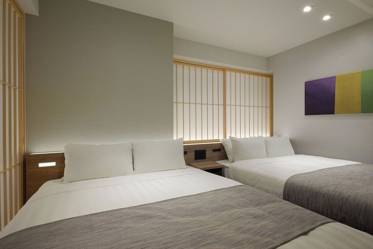 In-room safe, iron/ironing board, free WiFi, bed sheets