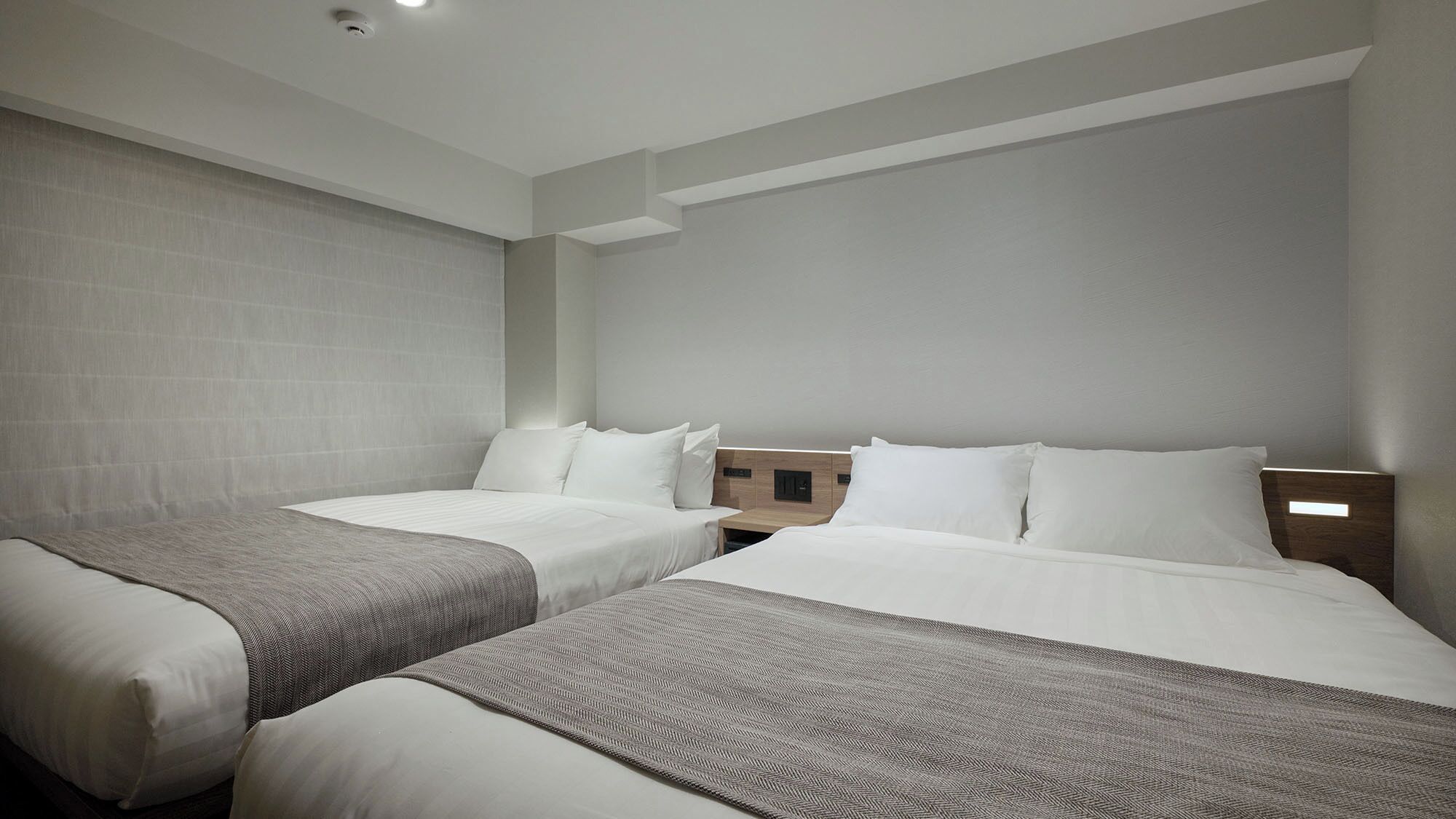 In-room safe, iron/ironing board, free WiFi, bed sheets