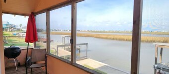 Peach House close to ICW & Sargent beach