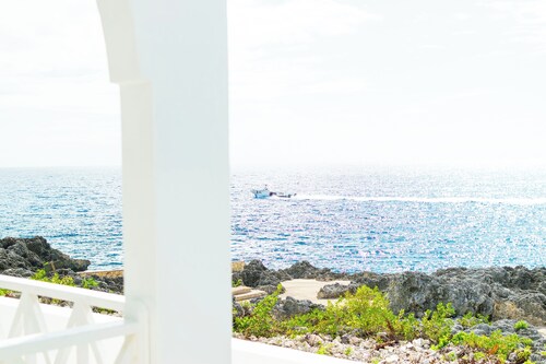 Tropical Treasure at the West