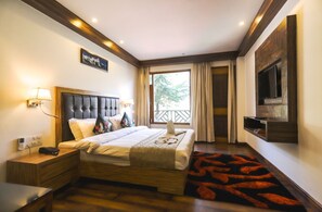 Luxury Single Room | Blackout curtains, iron/ironing board, free WiFi