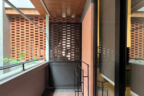 Habitación Deluxe con 1 cama doble o 2 individuales, no fumadores | Balcón