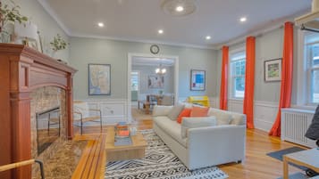 Smart TV, fireplace, video games, books