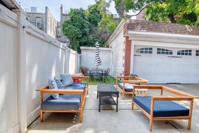 Perfect Place to Stay: King Beds, Outdoor Space, Driveway Parking, Spacious Home