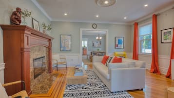 Smart TV, fireplace, video games, books