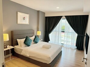 3 slaapkamers, een strijkplank/strijkijzer, wifi