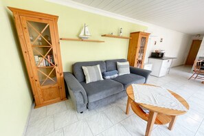 TV, ping pong, stereo - Ferienbungalow Kranich - "Idyllic vacation bungalow Kranich: your retreat on the (Koserow)