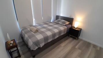 3 Schlafzimmer, Bügeleisen/Bügelbrett, WLAN, Bettwäsche