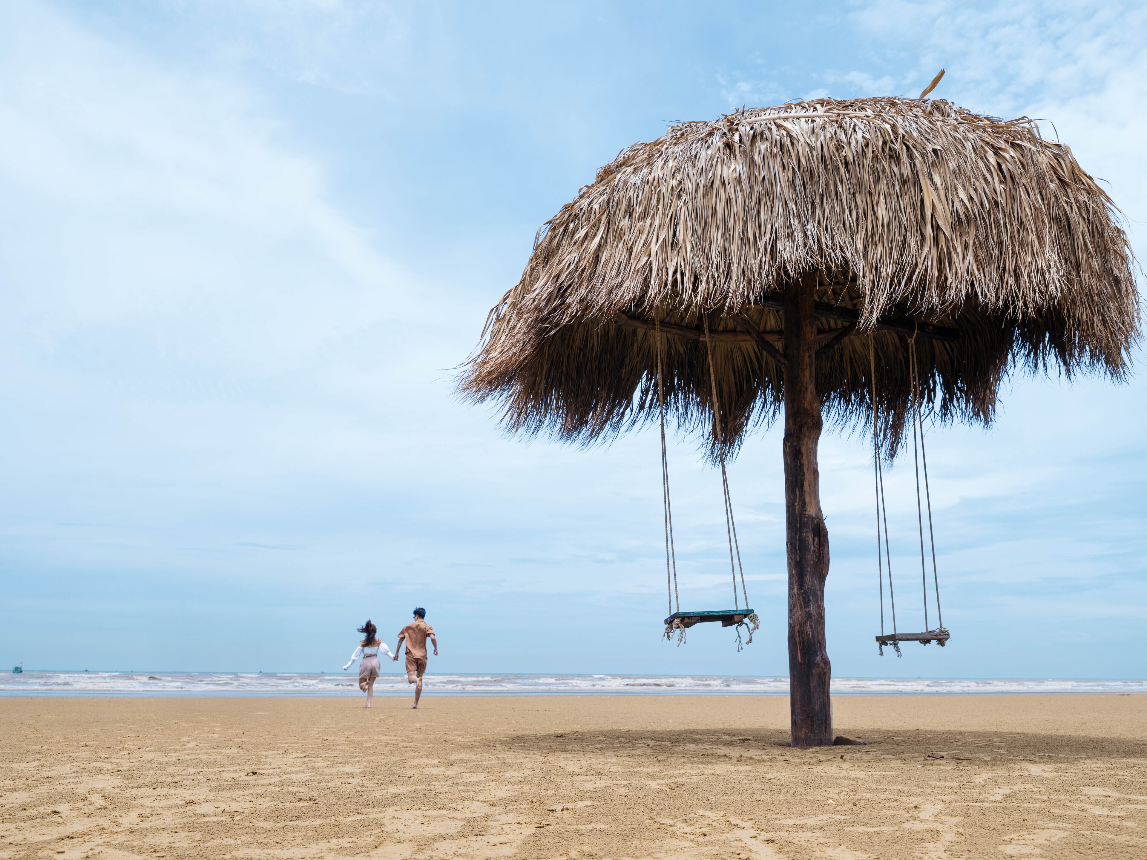 On the beach, free beach shuttle, beach bar