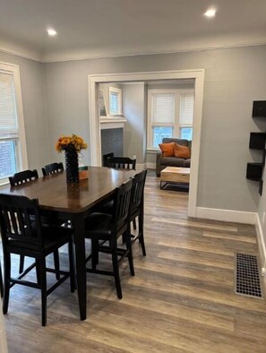 Dining - Beautiful House (Calgary)