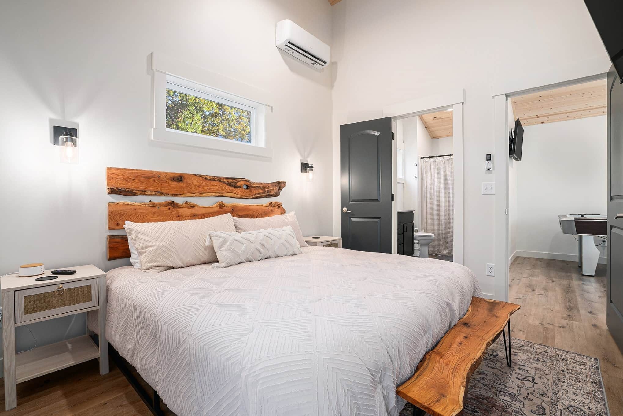 3 bedrooms, iron/ironing board, Internet