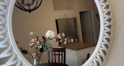 Family-friendly remodelled historical church to private suits!
10 min to Costco!