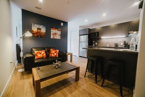 Living area - Modern Studio Near Downtown & River Walks (Winnipeg)