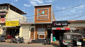 Front of property - shree Ghanshyam palace (Nivari)