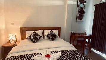 Double Room, Balcony | Desk, free WiFi, bed sheets