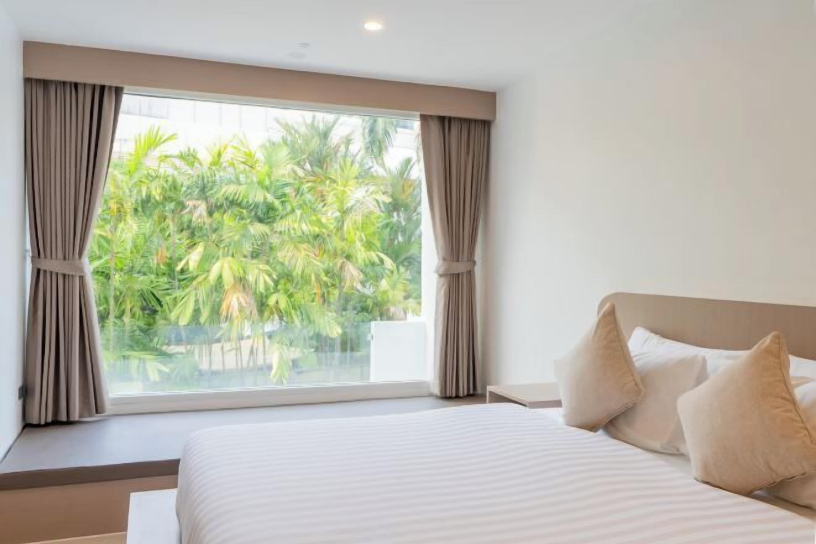 Zimmersafe, kostenloses WLAN, Bettwäsche