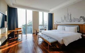 Executive Single Room, Garden View | Desk, laptop workspace, blackout drapes, soundproofing