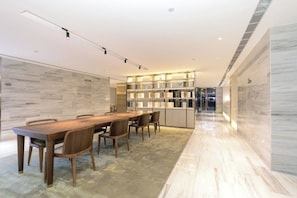 Reception hall - Full Season Hotel (Qingdao)