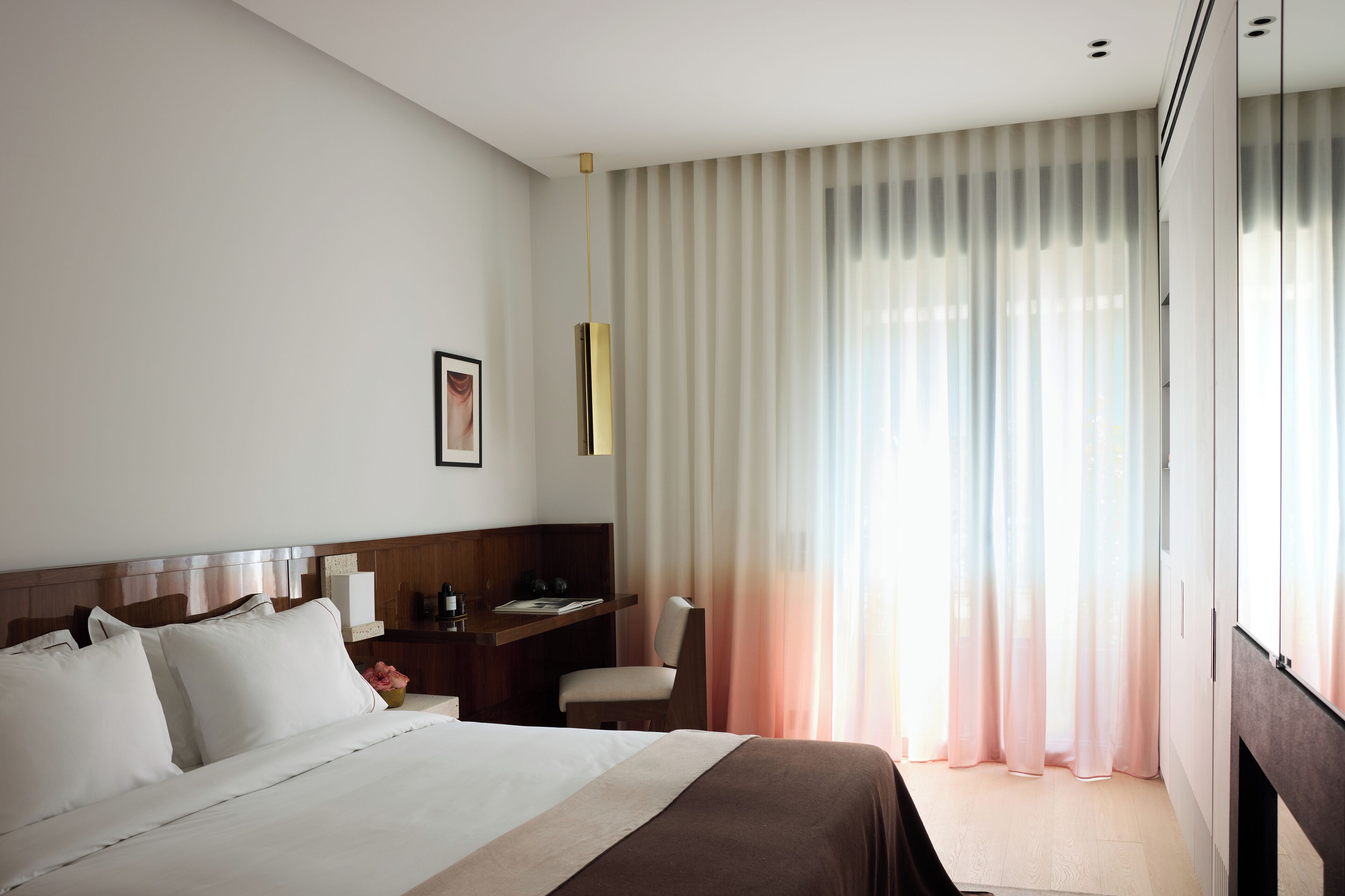 Deluxe Connecting Residence | Premium bedding, down comforters, pillowtop beds, in-room safe