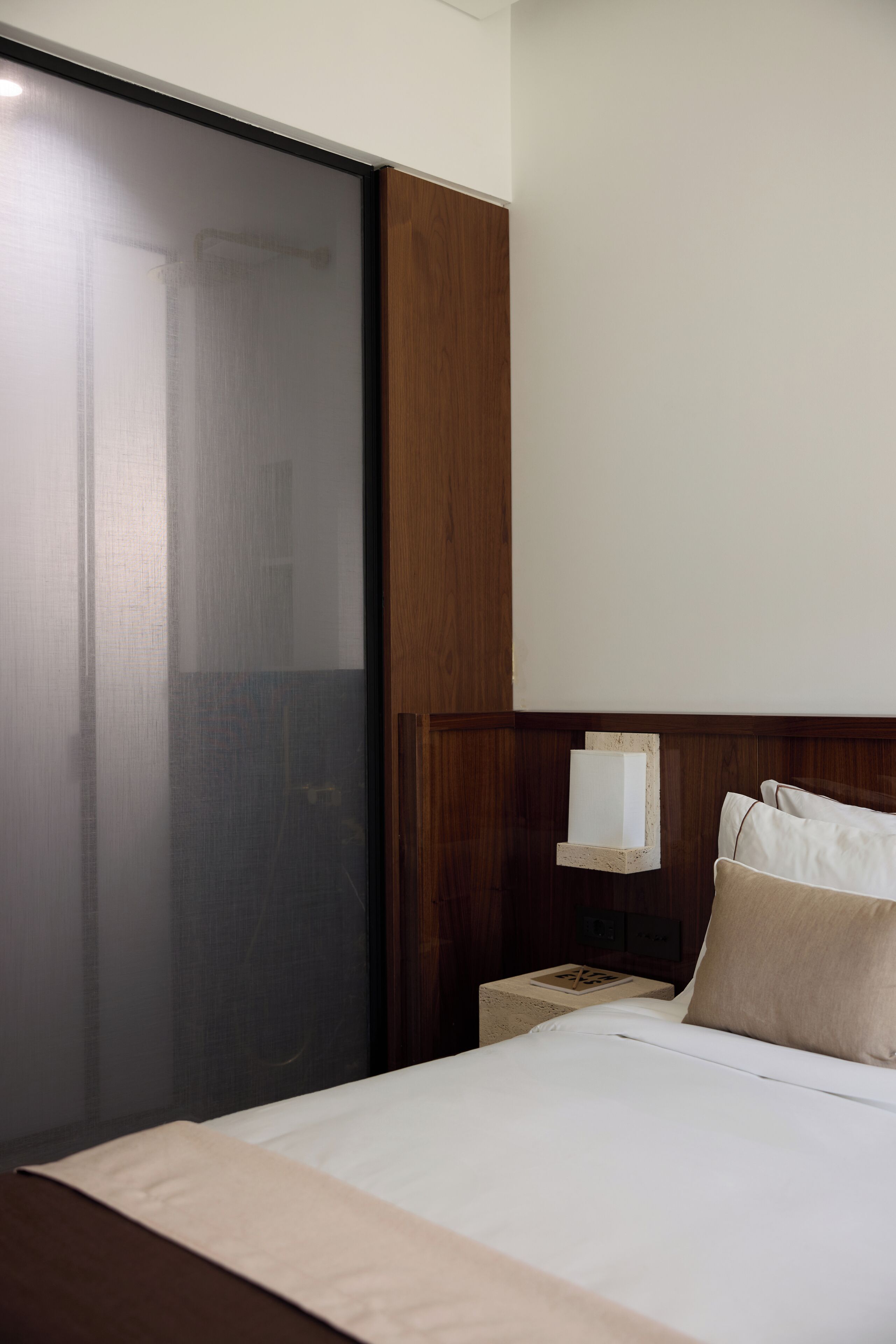 Deluxe Connecting Residence | Premium bedding, down comforters, pillowtop beds, in-room safe