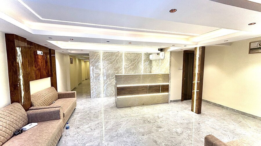 Hotel Crystal Castle