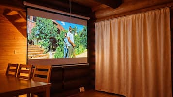 Room, Multiple Beds, Non Smoking, Hill View | Living area