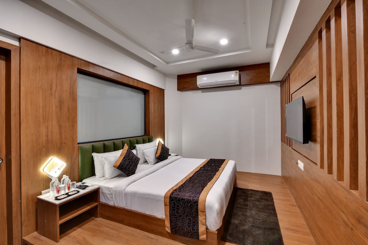 Junior Suite, City View