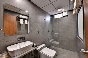 Superior Triple Room, Non Smoking | Bathroom | Shower, slippers, towels, soap