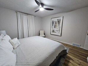 2 Schlafzimmer, Bügeleisen/Bügelbrett, WLAN, Bettwäsche