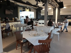 Free daily buffet breakfast - Dionisos Hotel (Hersonissos)