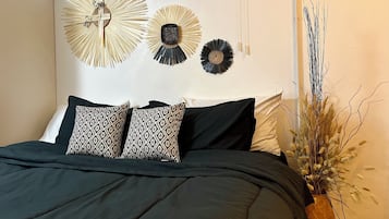 1 bedroom, iron/ironing board, WiFi