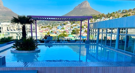 Outdoor pool. Urban Elephant The Rose